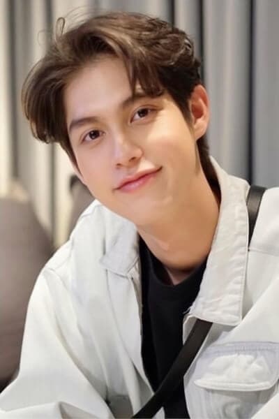 Брайт Вачиравит Чиваари / Bright Vachirawit Chivaaree / บร์ท ไบร์ท วชิรวิชญ์ ชีวอารี