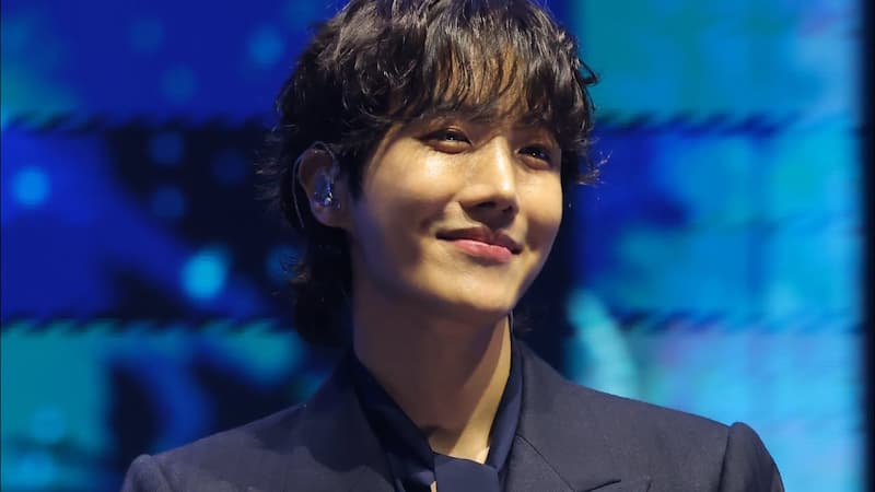 Фанаты требуют уважения к J-Hope: что произошло?